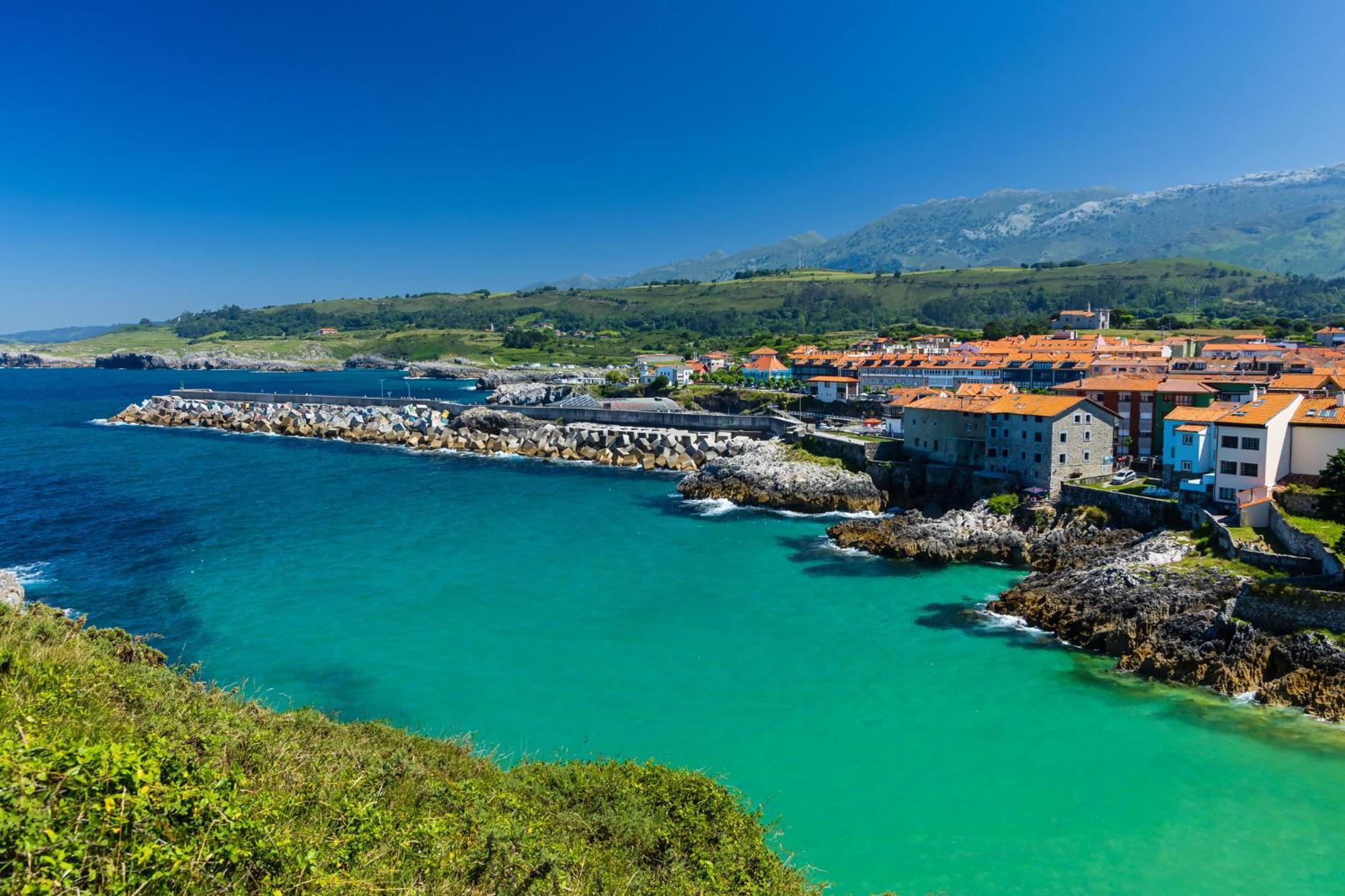Peñaquinera En * Llanes